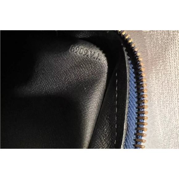 Louis Vuitton Jeune Fille Crossbody Medium In Aqua Blue - Picture 5 of 15